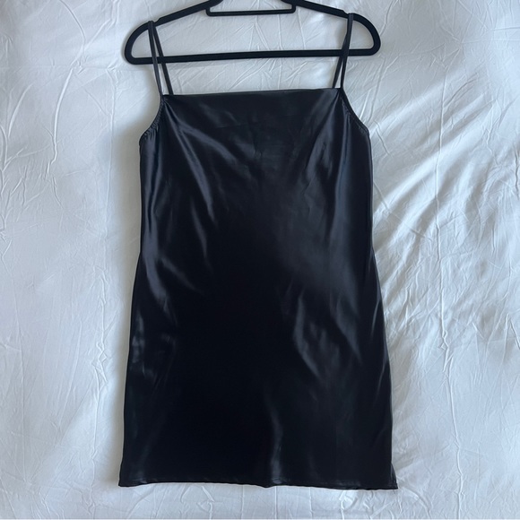 Heiress Beverly Hills Satin Dress with Corset - Picture 3 of 8